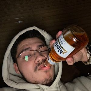 Meet your Posher, Victor